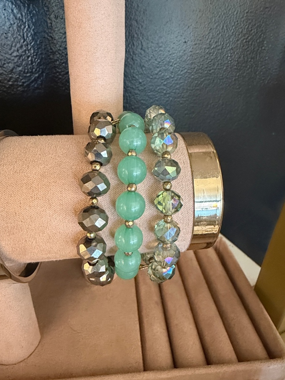 Green Beaded Stretch Bracelet Set - Unbranded